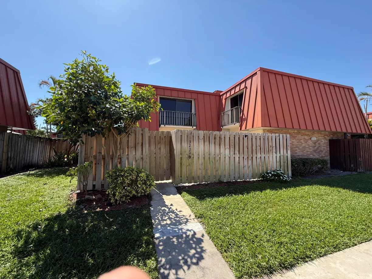 South Florida Real Estate | View 3222 N Meridian Way, B | 2 Beds, 2 Baths