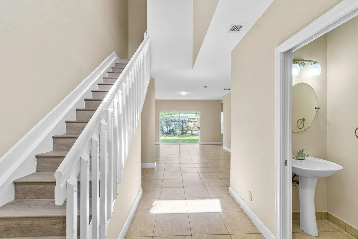 South Florida Real Estate | View 809 Talia Circle, 809 | Listing
