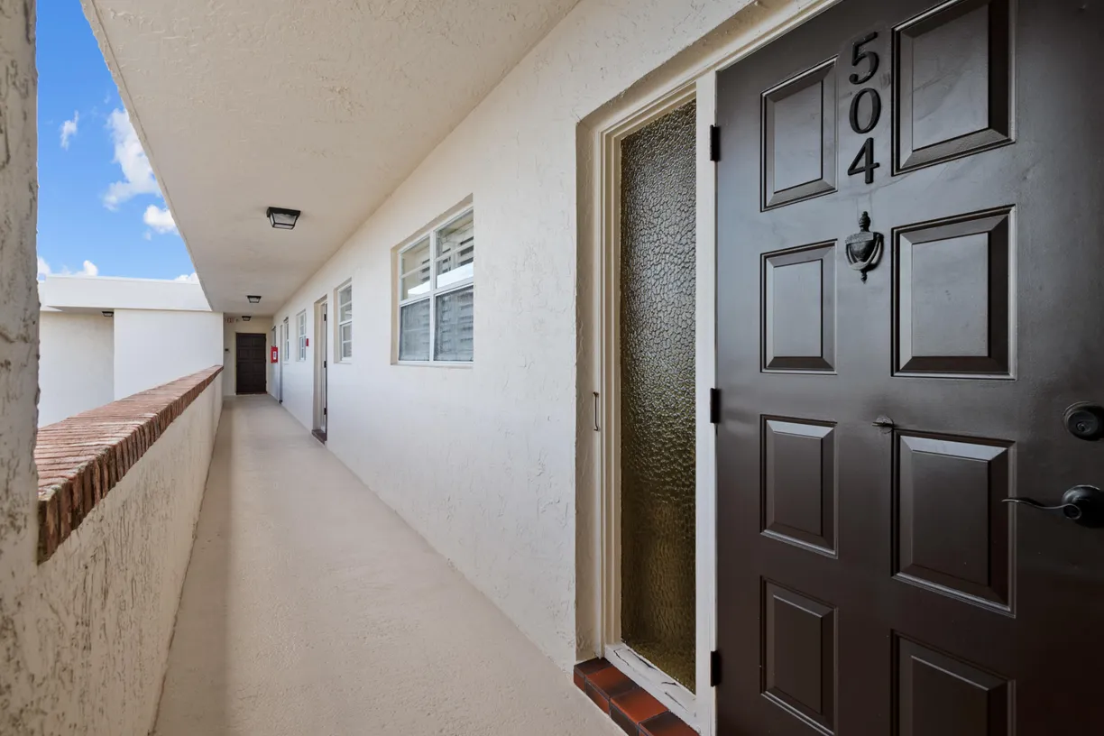South Florida Real Estate | View 29 Yacht Club Drive, 504 | Listing