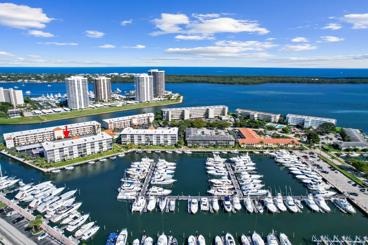 South Florida Real Estate | View 29 Yacht Club Drive, 504 | 2 Beds, 2 Baths