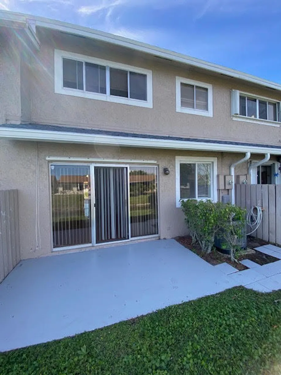 South Florida Real Estate | View 2217 Discovery Circle | Listing