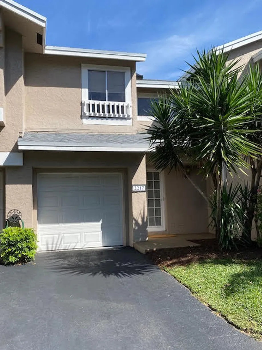 South Florida Real Estate | View 2217 Discovery Circle | 2 Beds, 2 Baths