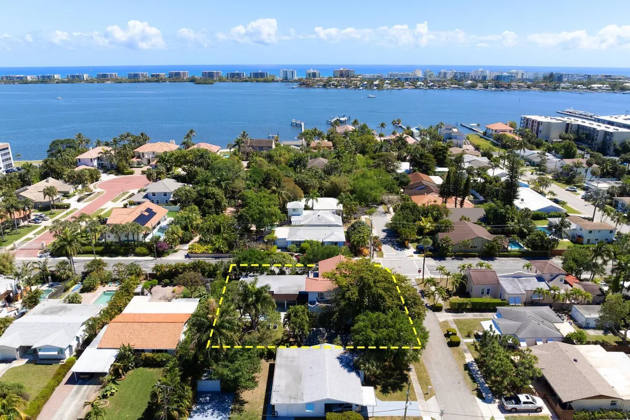South Florida Real Estate | View 1629 S Lakeside Drive | Listing