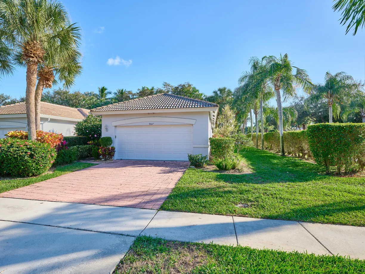 South Florida Real Estate | View 9507 Crescent View Drive | Listing