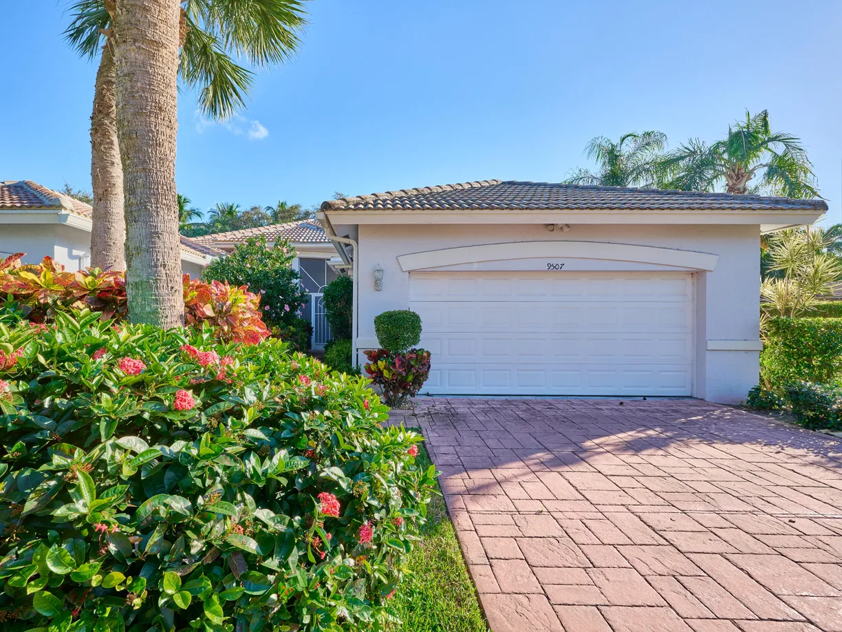 South Florida Real Estate | View 9507 Crescent View Drive | Listing