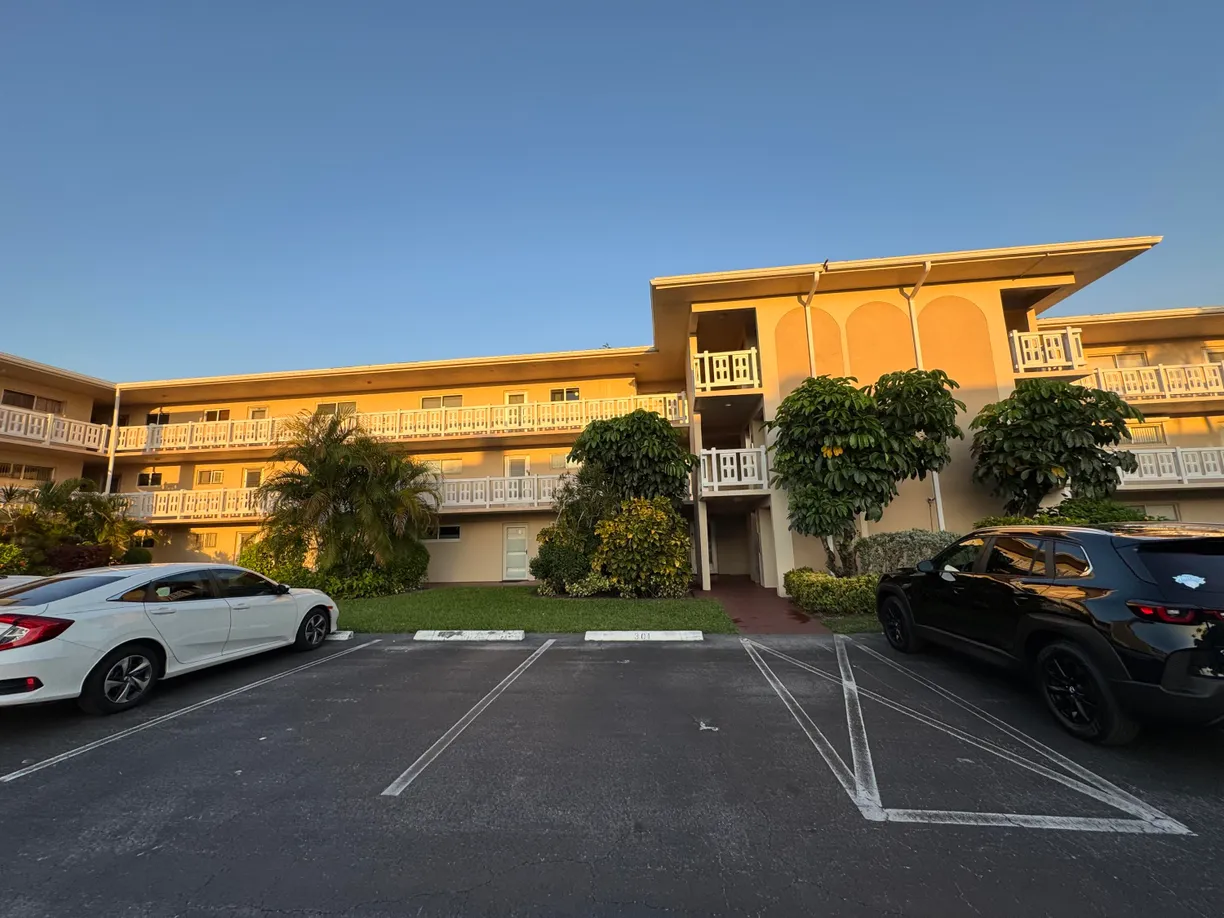 South Florida Real Estate | View 2770 S Garden Drive, 206 | Listing