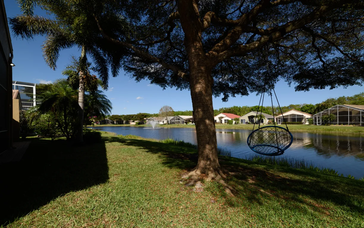 South Florida Real Estate | View 10102 Diamond Lake Road | Listing
