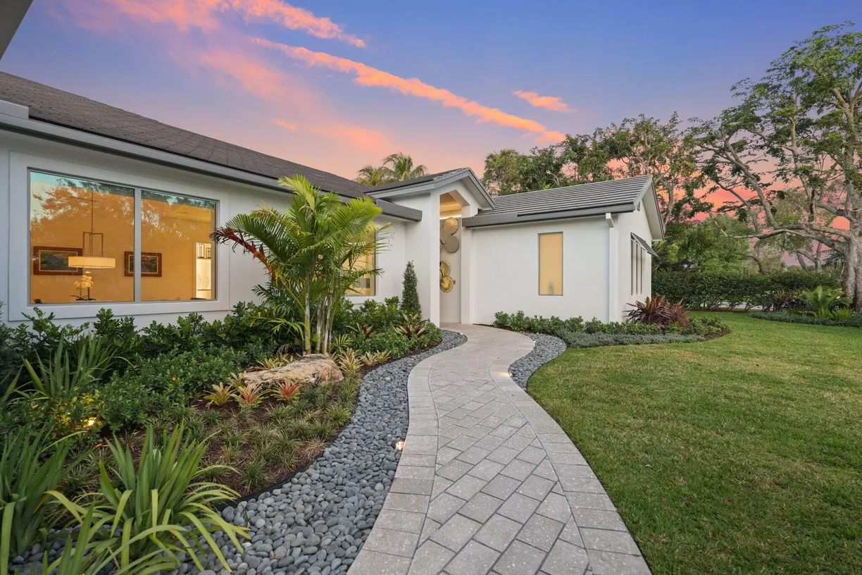 South Florida Real Estate | View 4545 S Lake Drive | Listing