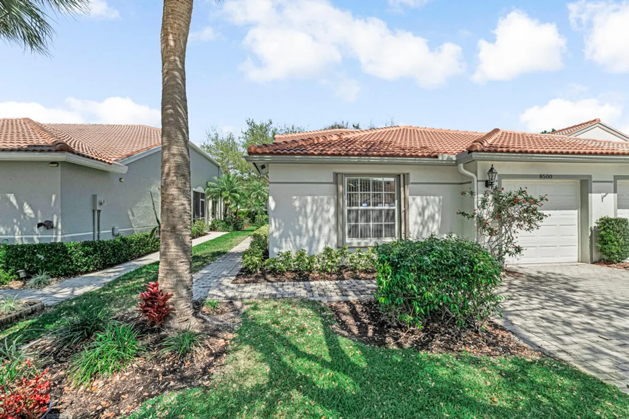 South Florida Real Estate | View 8500 Logia Circle | 3 Beds, 2 Baths