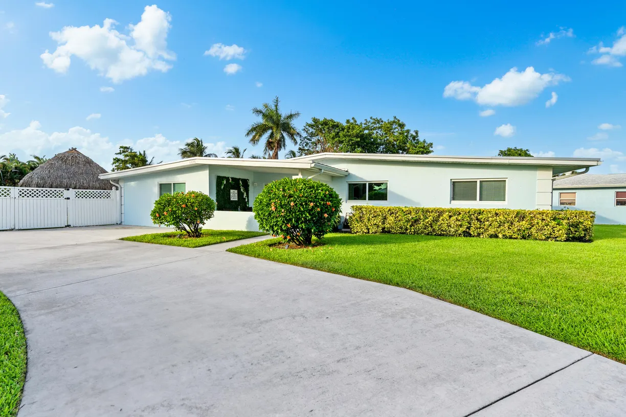 South Florida Real Estate | View 6620 Lake Clarke Drive Drive | Listing