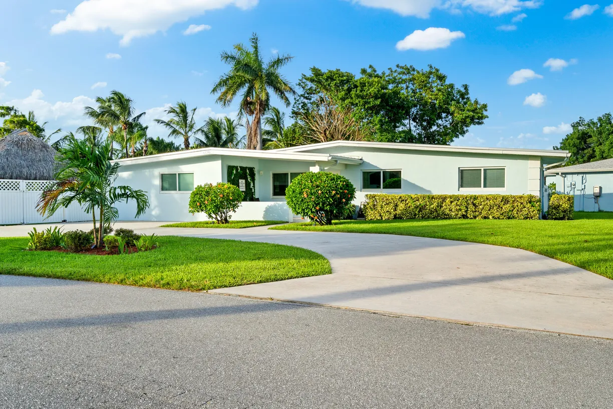 South Florida Real Estate | View 6620 Lake Clarke Drive Drive | Listing