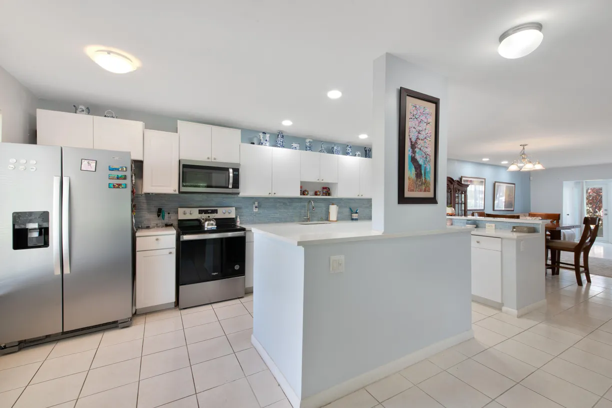 South Florida Real Estate | View 13976 Via Flora, D | Listing