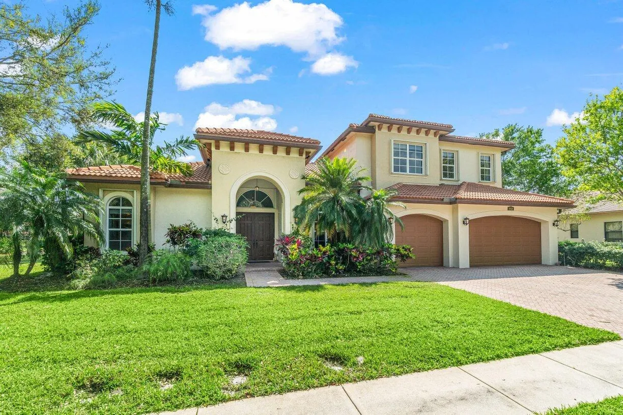 South Florida Real Estate | View 8068 Woodslanding Trail | Listing