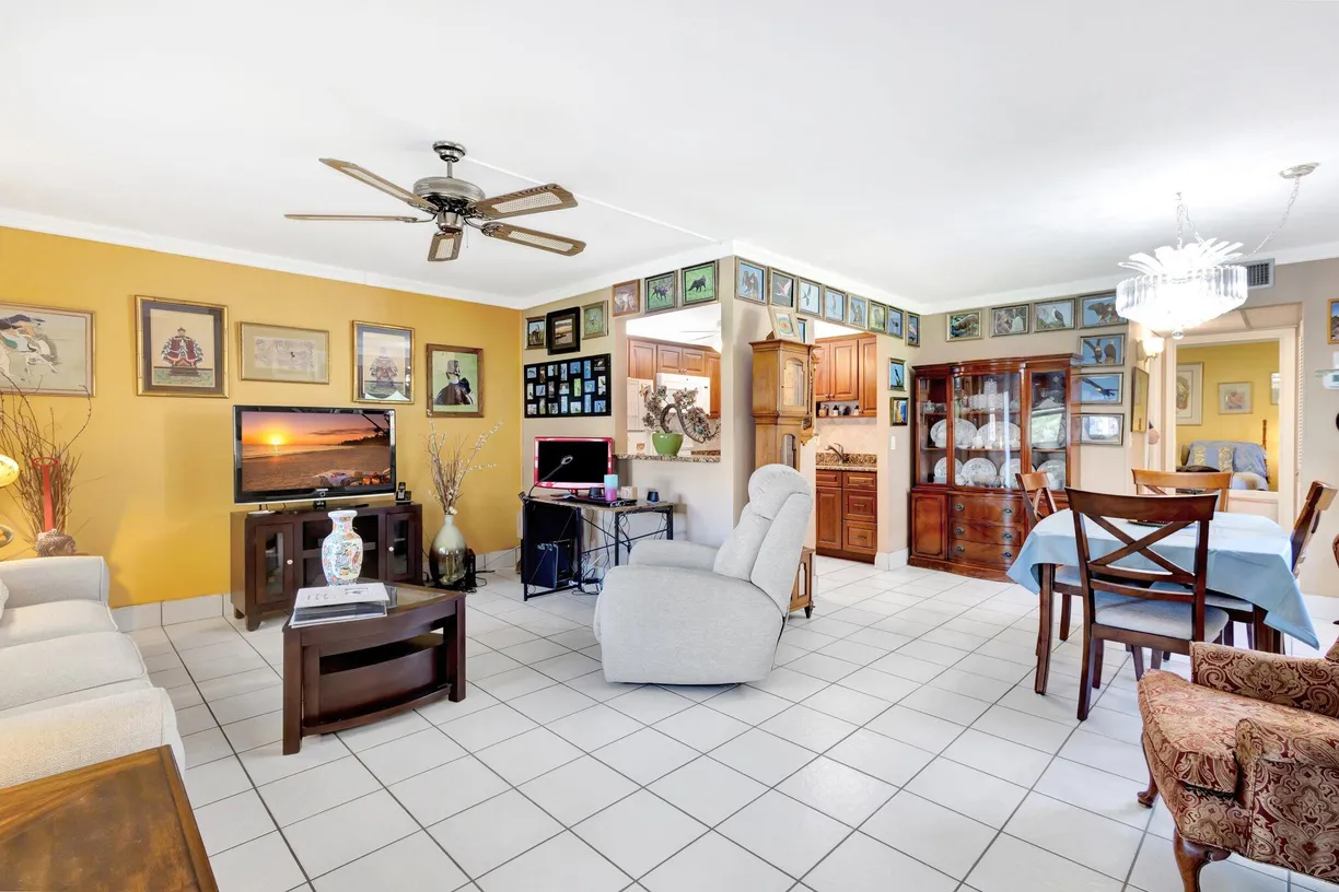 South Florida Real Estate | View 643 Flanders | 1 Bed, 1 Bath