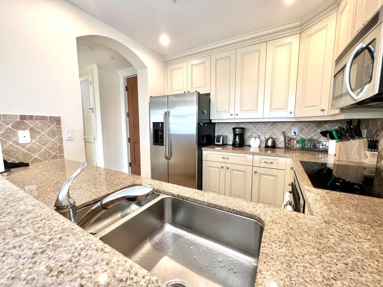 South Florida Real Estate | View 200 NE 2nd Avenue, 414 | Listing
