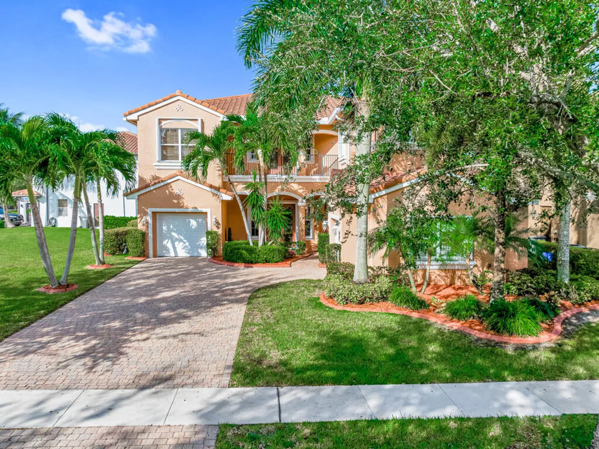 South Florida Real Estate | View 514 Cresta Circle | Listing
