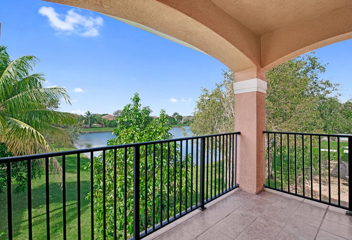 South Florida Real Estate | View 514 Cresta Circle | 4 Beds, 4 Baths