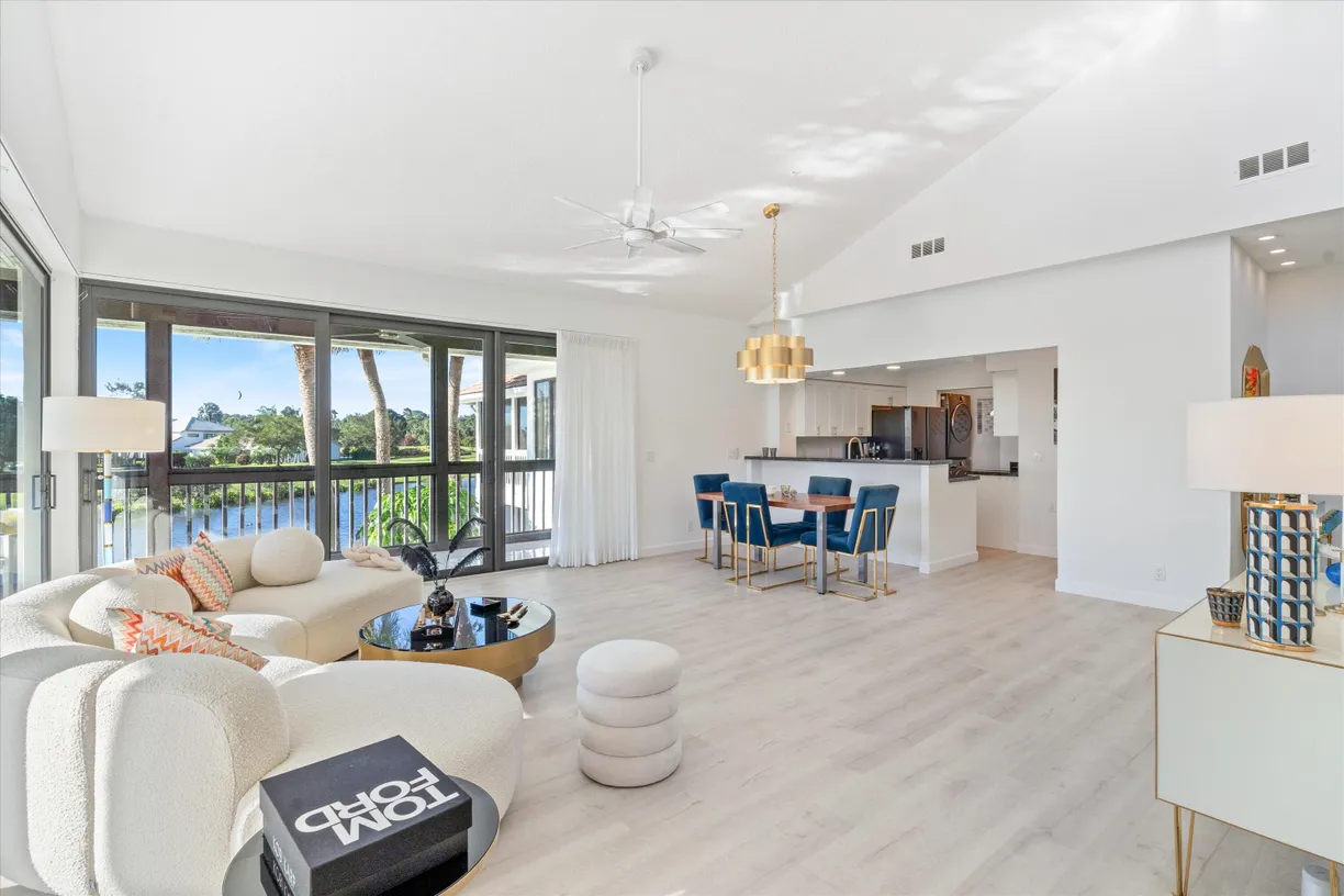 South Florida Real Estate | View 19317 Sabal Lake Drive, 5066 | Listing