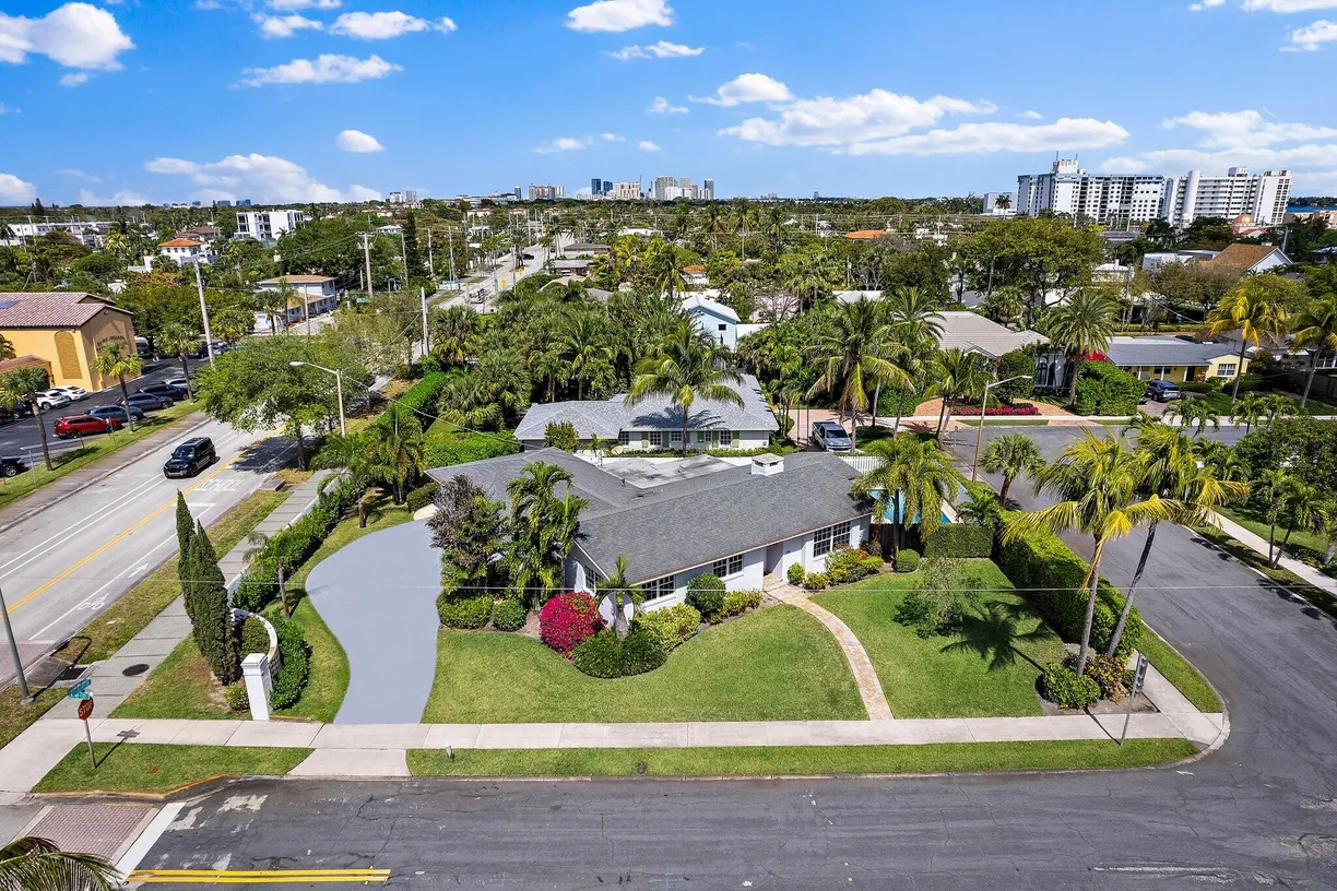South Florida Real Estate | View 235 Worth Court | Listing