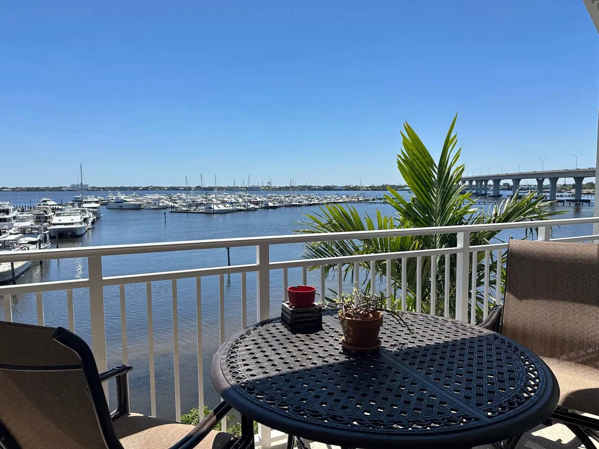 South Florida Real Estate | View 815 NW Flagler Avenue, 305 | Listing