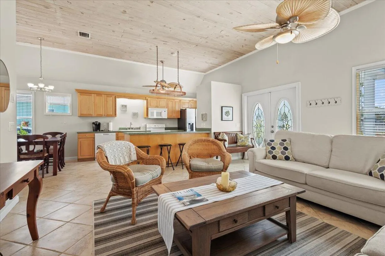 South Florida Real Estate | View 4157 SE Bayview Street | 2 Beds, 3 Baths