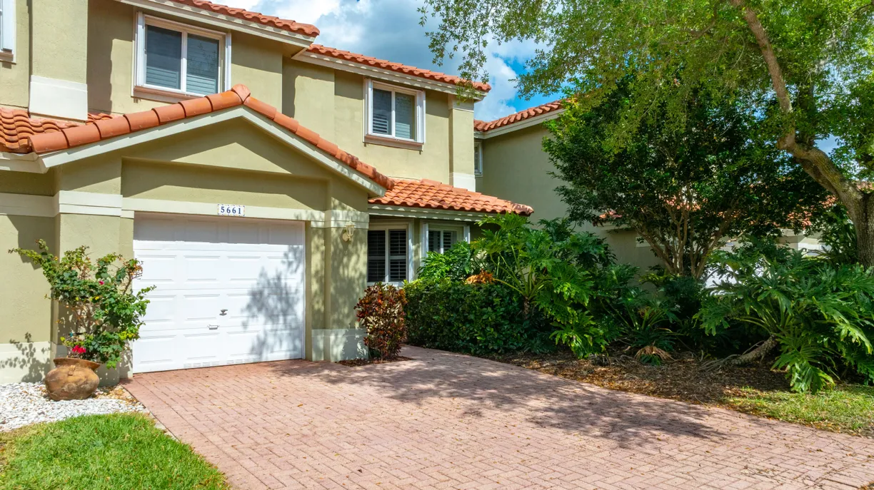 South Florida Real Estate | View 5661 NW 125th Avenue | Listing
