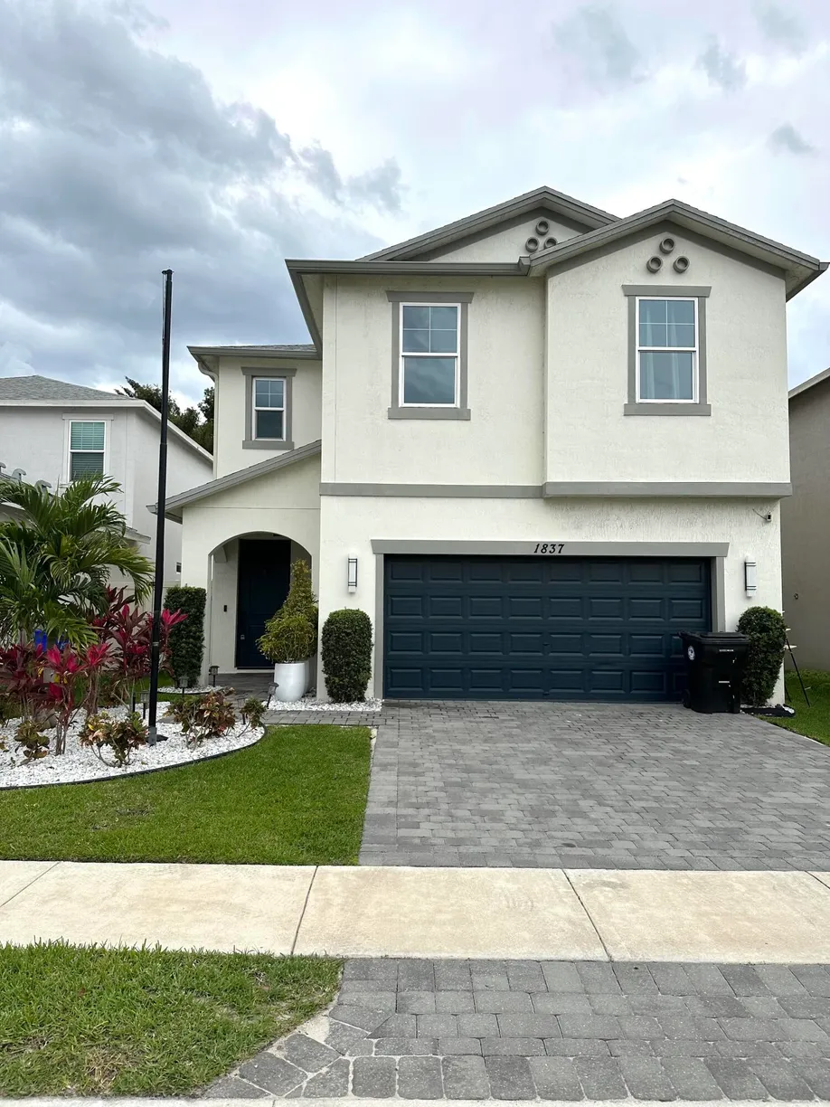 South Florida Real Estate | View 1837 Lake Cove Drive | 3 Beds, 2 Baths
