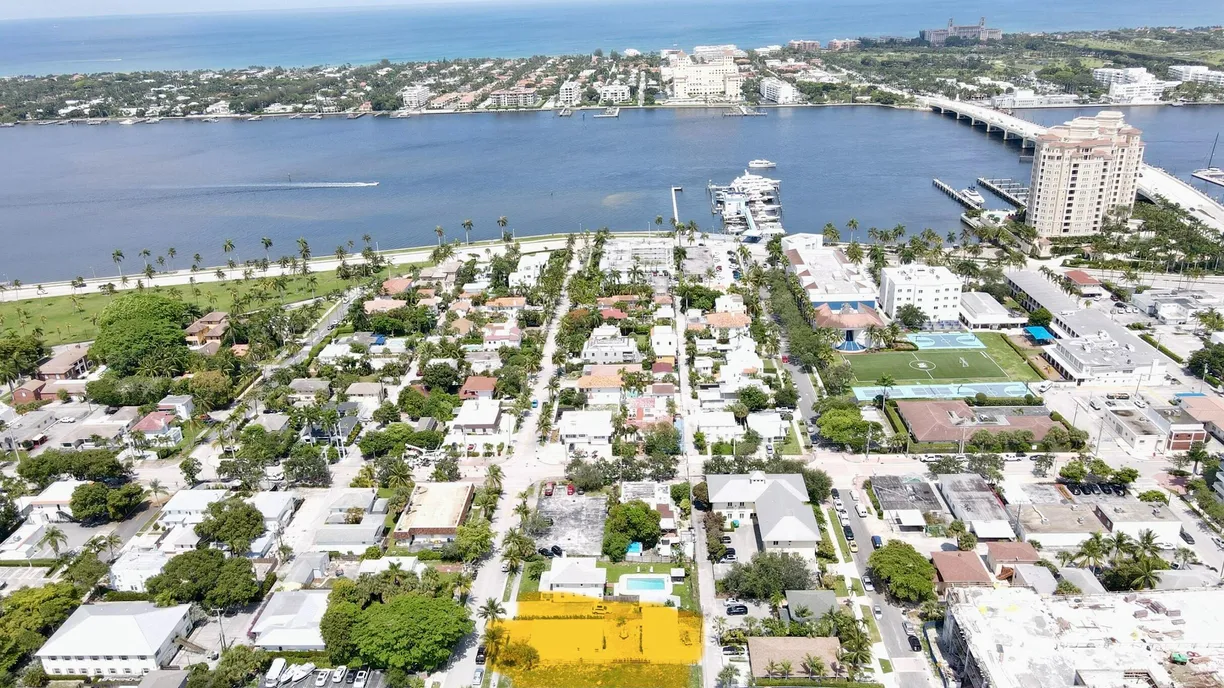 South Florida Real Estate | View 318 9th Street, 2 | Listing