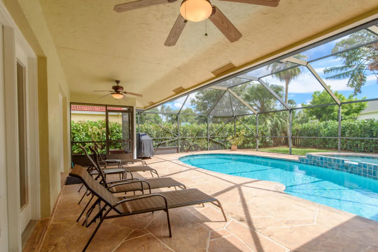 South Florida Real Estate | View 13725 Folkestone Circle | Listing
