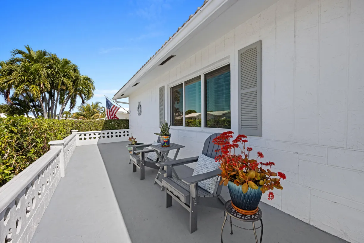 South Florida Real Estate | View 2112 SW 22nd Street | 2 Beds, 2 Baths