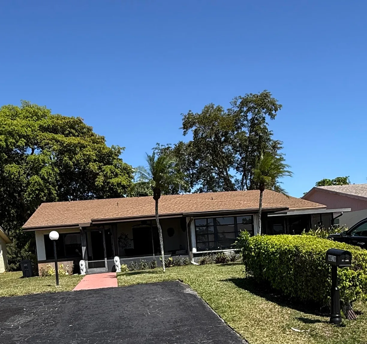 South Florida Real Estate | View 6039 La Palma Lane | 2 Beds, 2 Baths