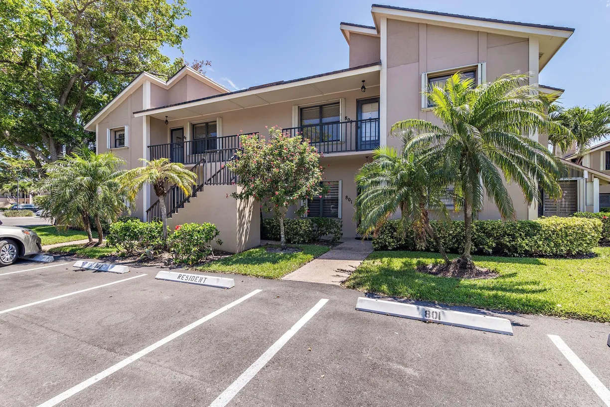 South Florida Real Estate | View 803 Clubhouse Circle | 2 Beds, 2 Baths