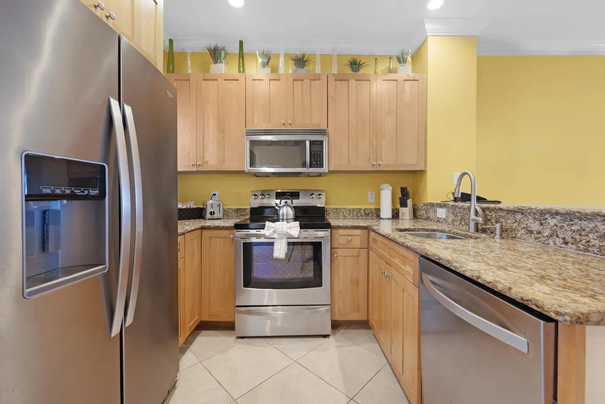 South Florida Real Estate | View  | Listing