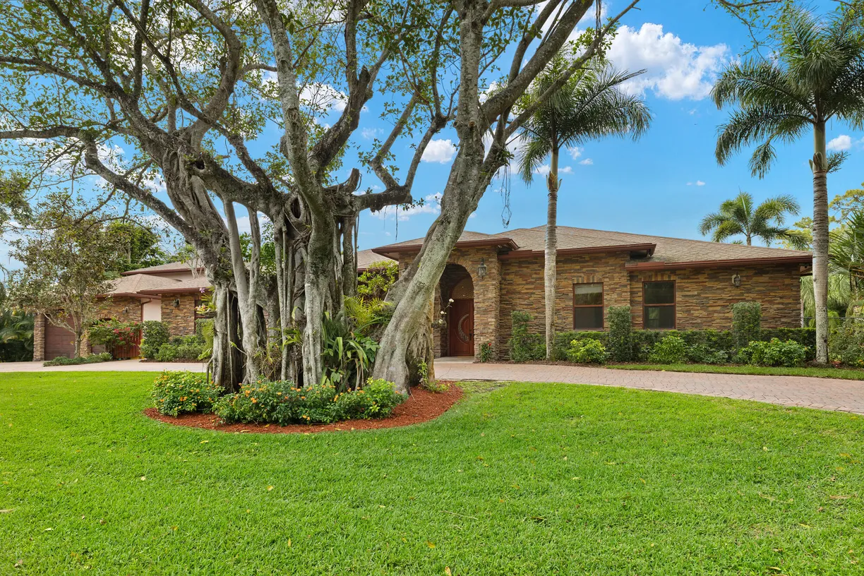 South Florida Real Estate | View 265 Westwood Circle | Listing