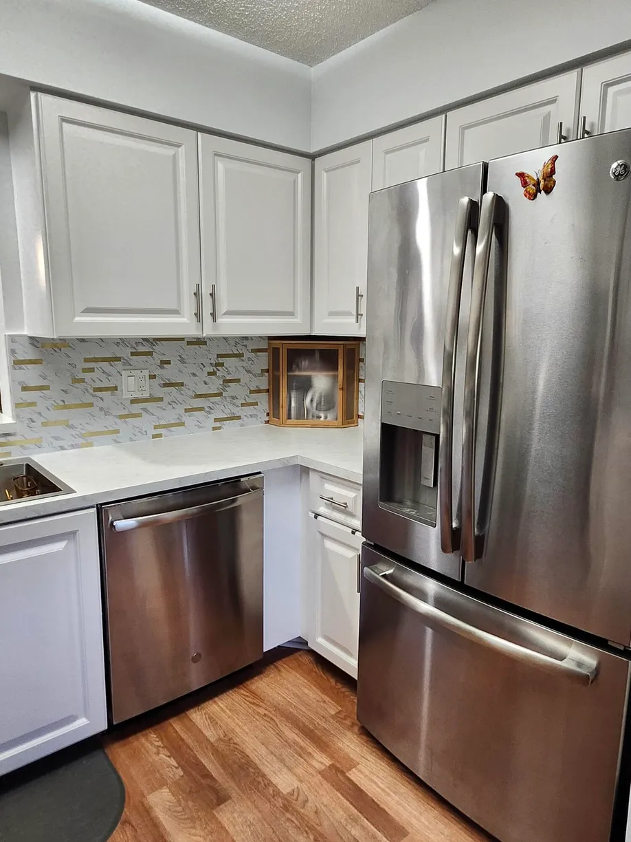 South Florida Real Estate | View 7185 Huntington Lane, 405 | Listing