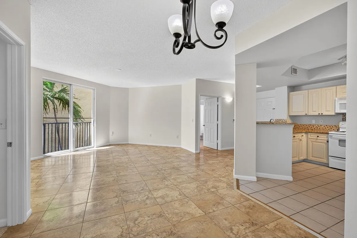 South Florida Real Estate | View 720 S Sapodilla Avenue, 304 | 2 Beds, 2 Baths