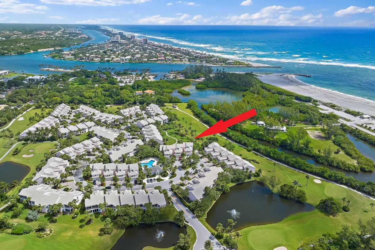South Florida Real Estate | View 2905 Fairway Drive | 2 Beds, 2 Baths