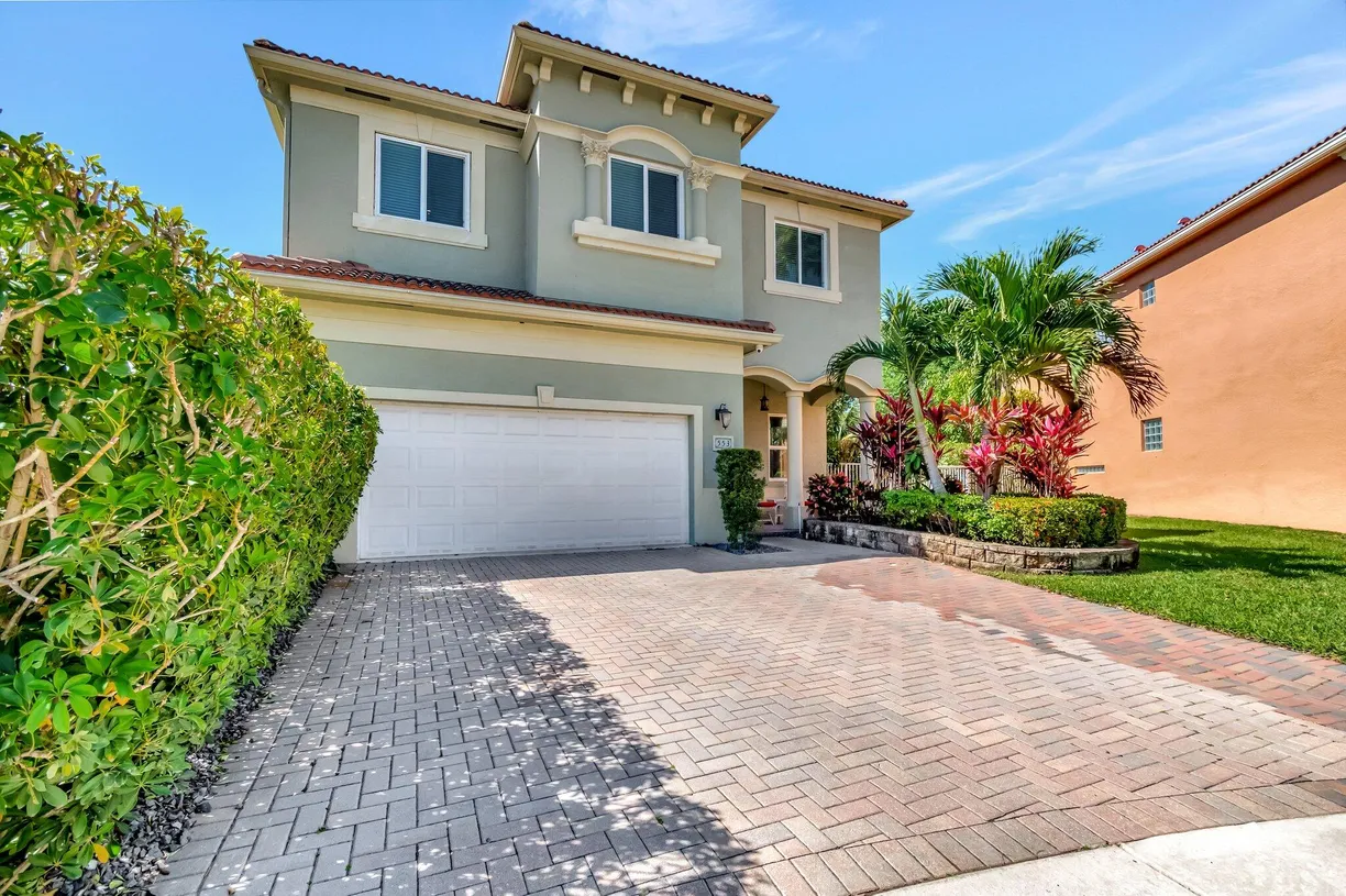 South Florida Real Estate | View 553 Gazetta Way | 5 Beds, 3 Baths