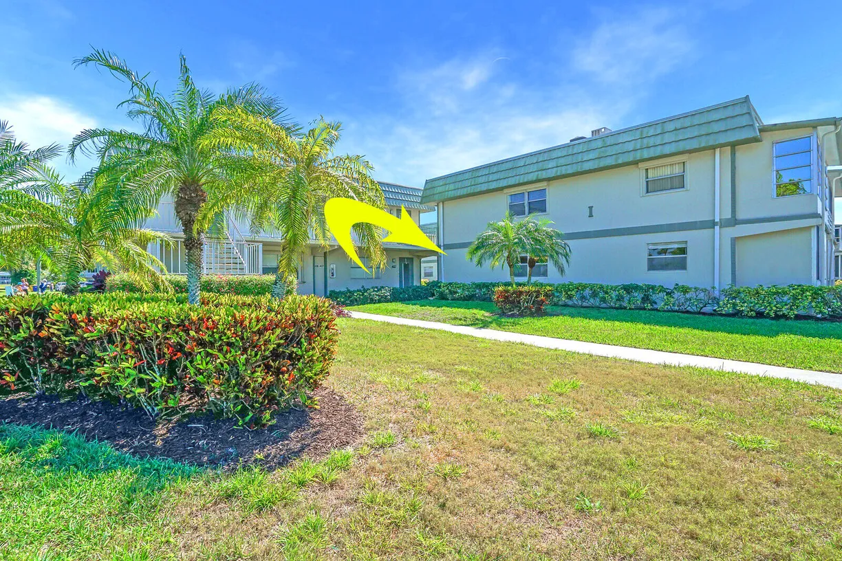 South Florida Real Estate | View 406 Flanders I | 1 Bed, 1 Bath