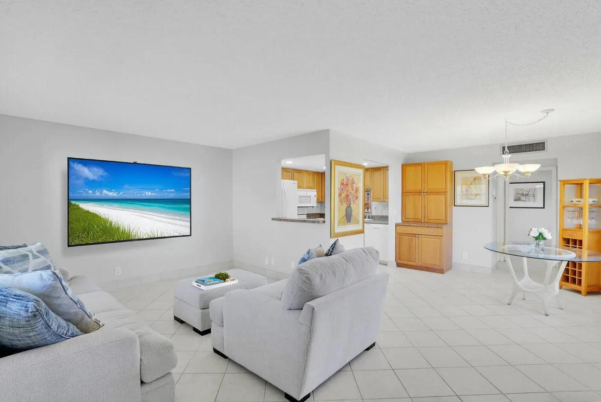 South Florida Real Estate | View 406 Flanders I | Listing