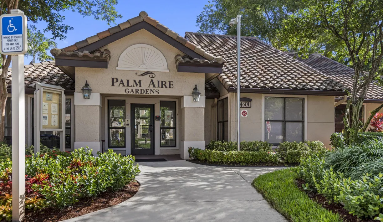 South Florida Real Estate | View 4501 W Mcnab Road, 28 | 2 Beds, 1 Bath