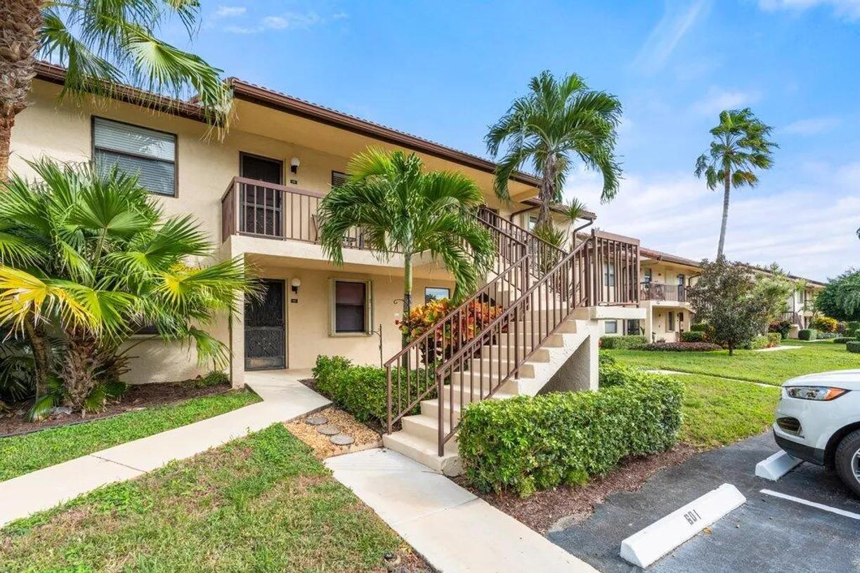 South Florida Real Estate | View 4654 Lucerne Lakes Boulevard, 206 | Listing