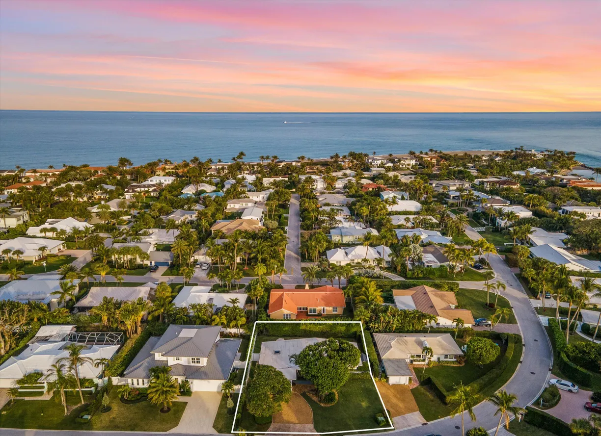 South Florida Real Estate | View 181 Beacon Lane | 3 Beds, 2 Baths