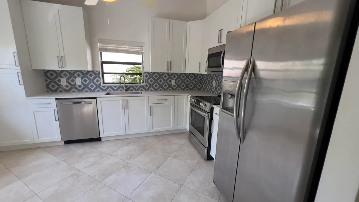 South Florida Real Estate | View 5581 American Circle | Listing