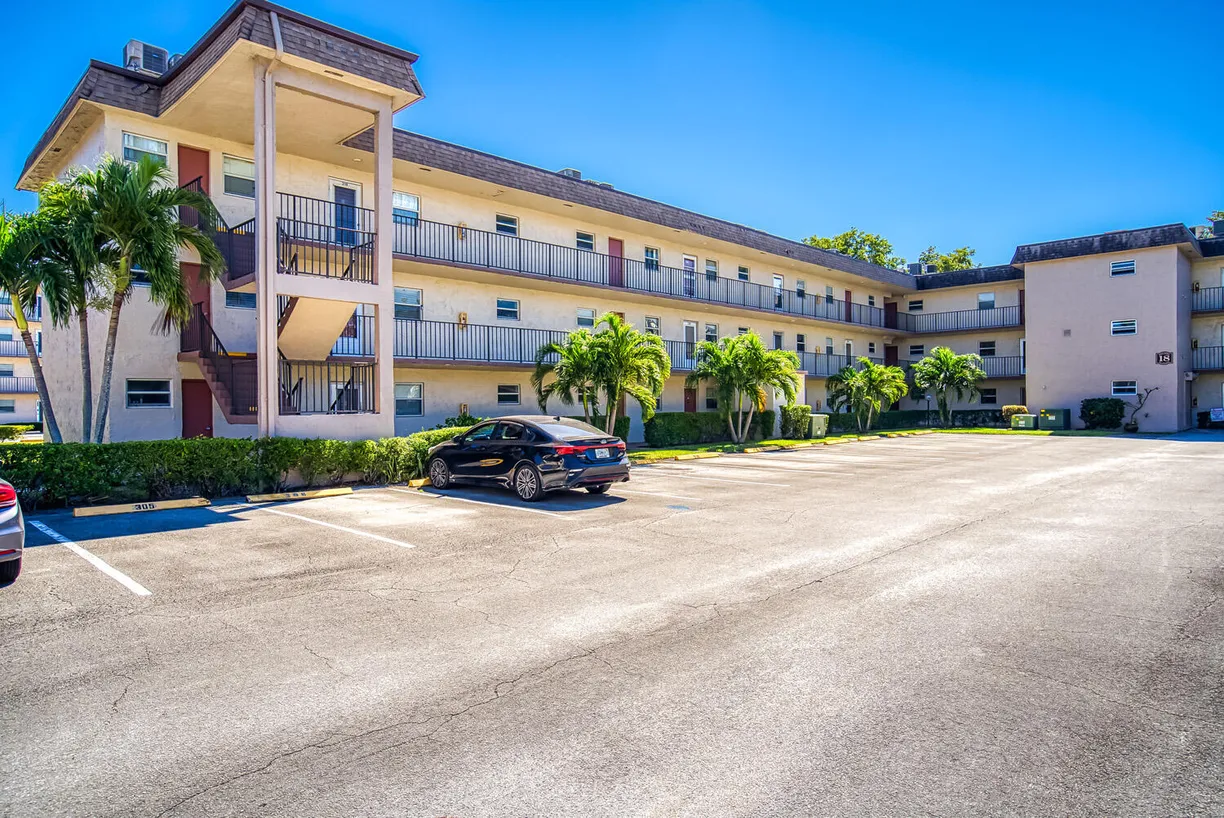 South Florida Real Estate | View 709 Lori Drive, 204 | 2 Beds, 2 Baths