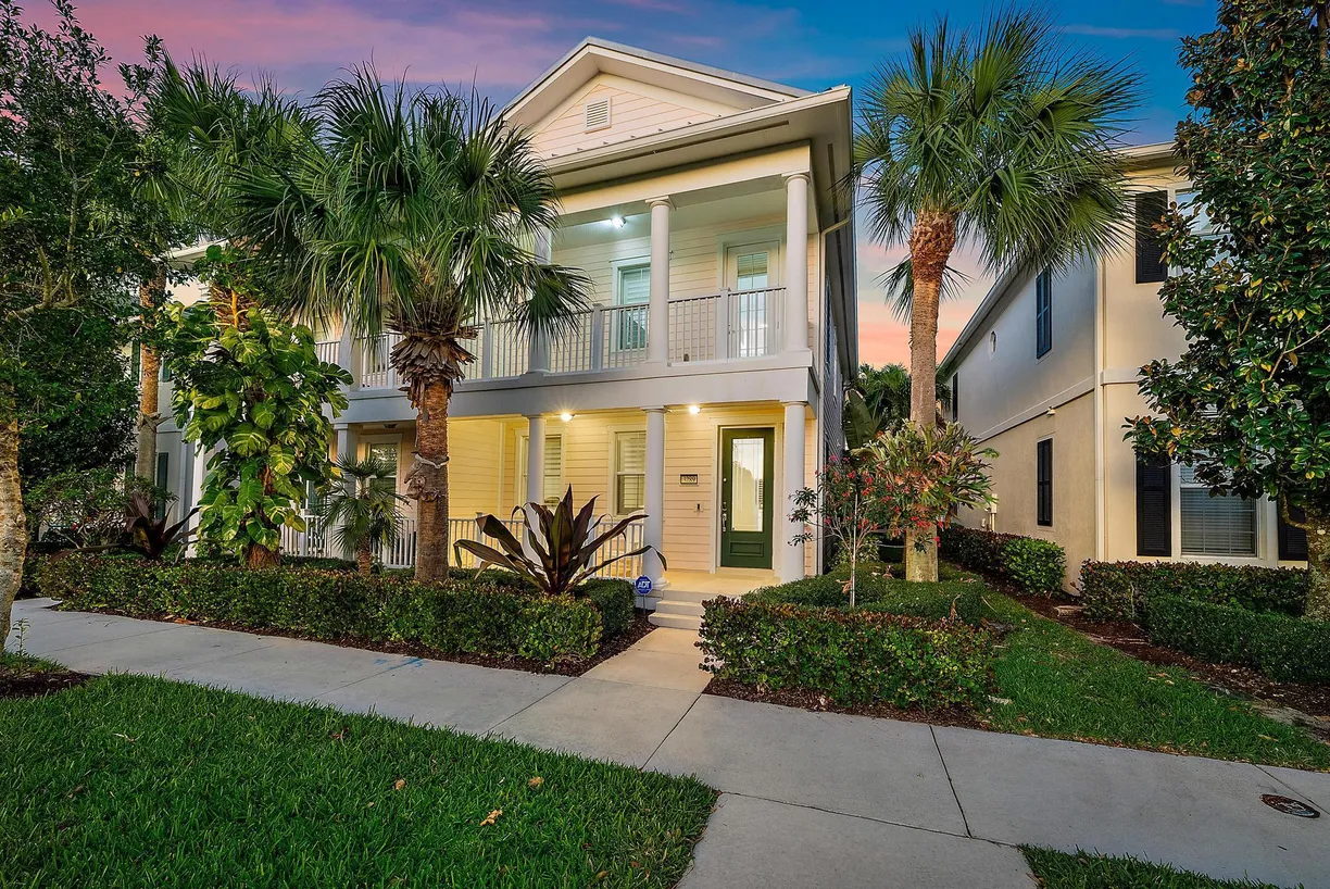 South Florida Real Estate | View 3289 Duncombe Drive | 3 Beds, 2 Baths