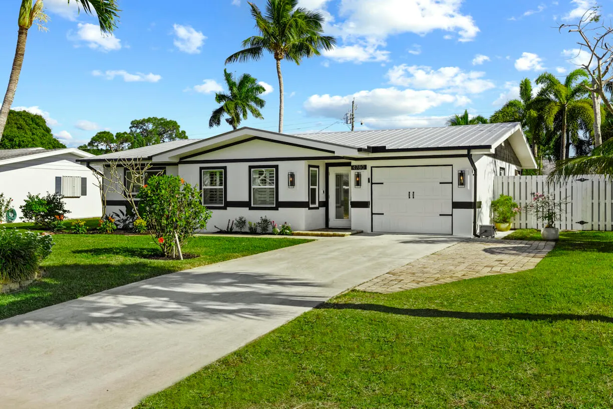 South Florida Real Estate | View 4780 SE Bayshore Terrace | Listing