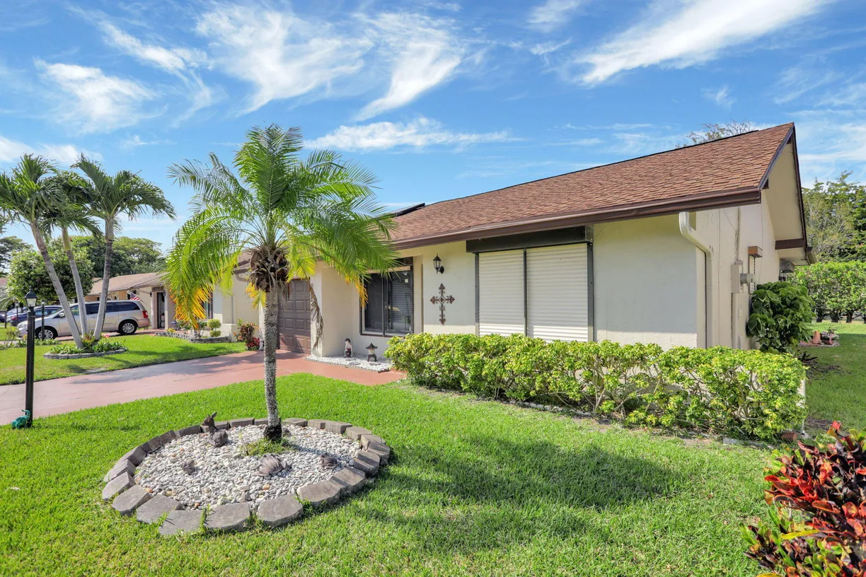 South Florida Real Estate | View 2077 SW 15 Place | Listing