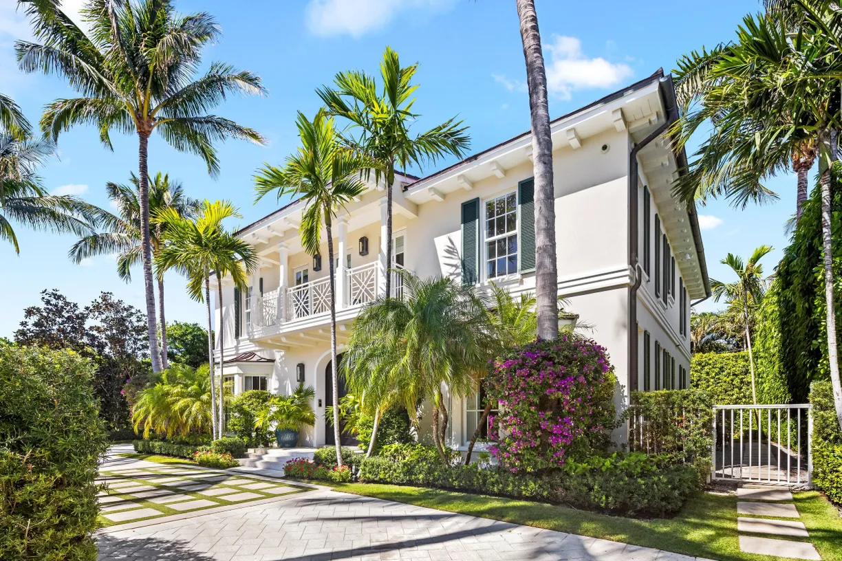 South Florida Real Estate | View 253 Jamaica Lane | 4 Beds, 5 Baths