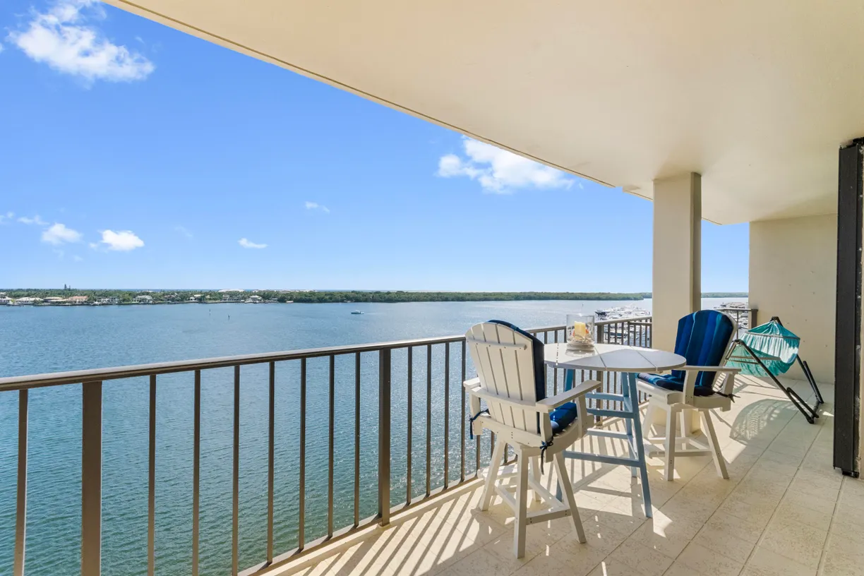 South Florida Real Estate | View 130 Lakeshore Drive, 923 | 2 Beds, 2 Baths